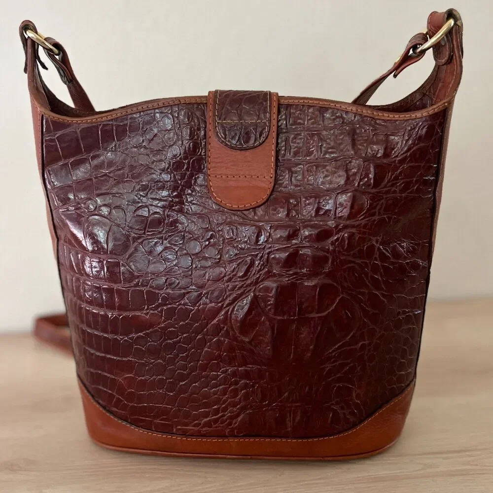 VTG 70s Saks Fifth Avenue Made in Italy Croc Embossed Leather Medium Bucket Bag